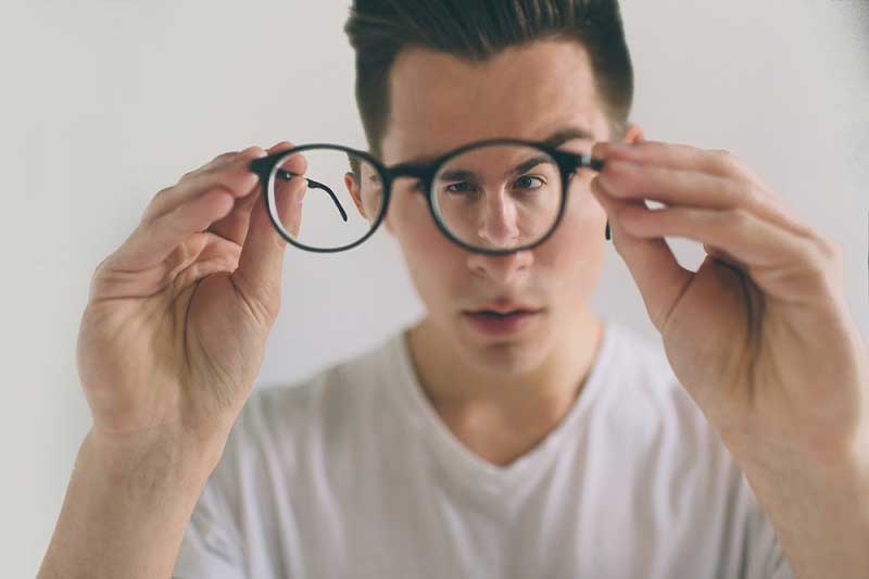 szemüveg, kontaktlencse, látásvizsgálat